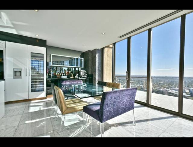 2 BEDROOM APARTMENT FOR SALE IN SANDTON CENTRAL